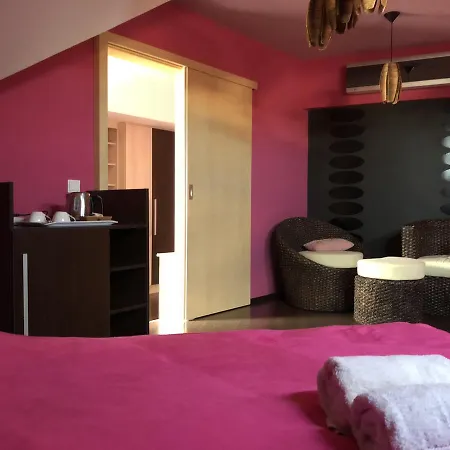 Πανσιόν Luxury In Balaton *