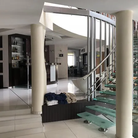 Πανσιόν Luxury In Balaton
